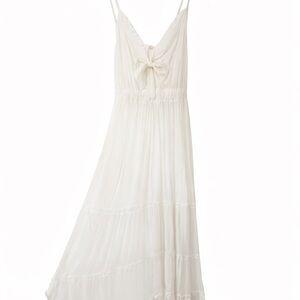 Justify White Garment with Label Detail